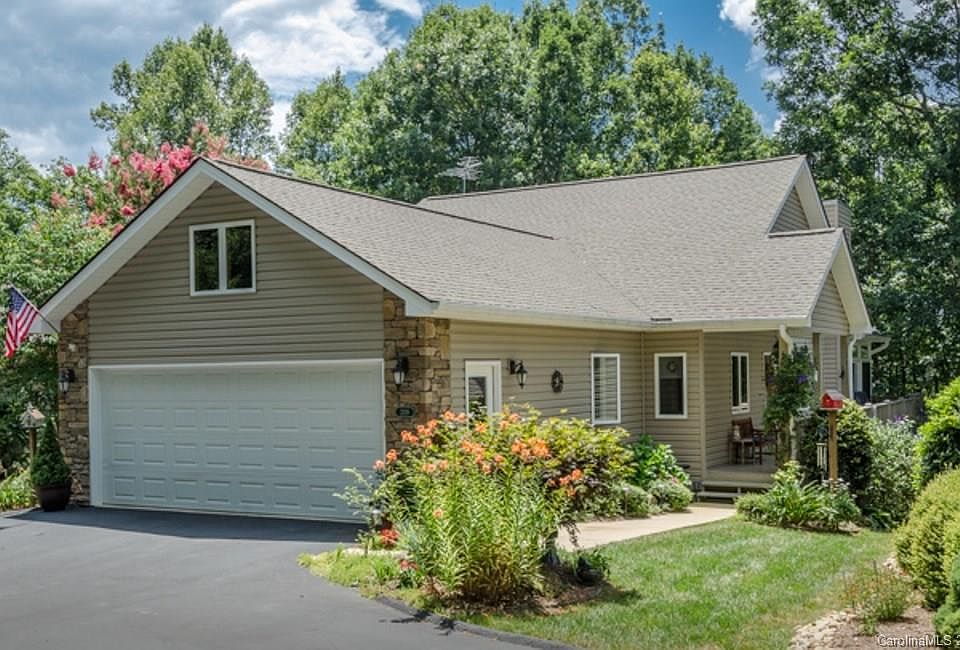 1st image of 2119 S Cumming Woods Ct