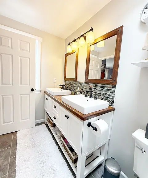 847 NE Cimeron Ct — Photo 24