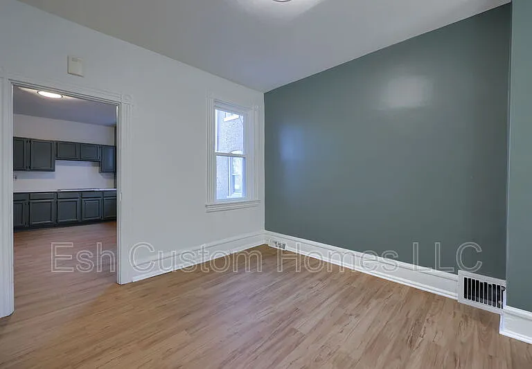 227 S Ann St — Photo 11