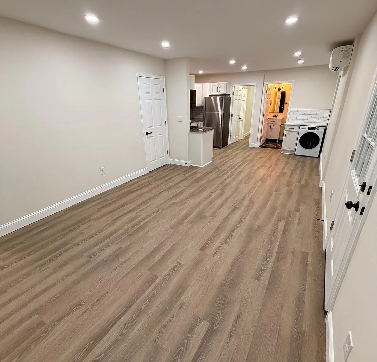 Stunning 1BR/1BA in North avondale!! — Photo 1