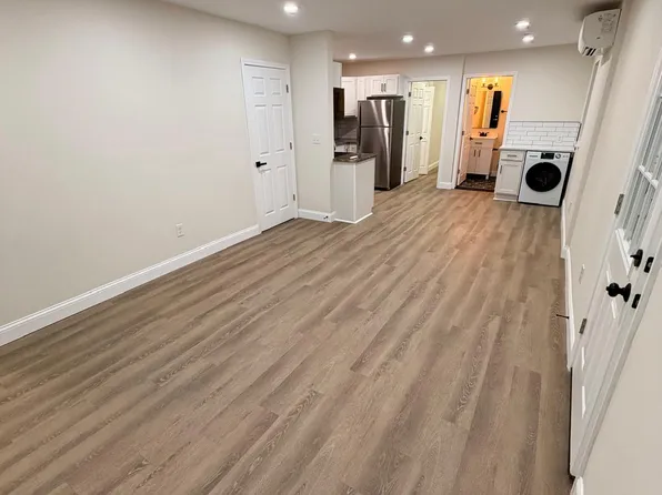 538 Clinton Springs Ave #3, Cincinnati, OH 45217