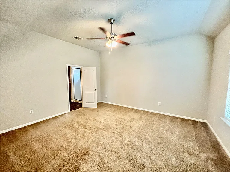 1905 Alamo Heights Ave — Photo 11