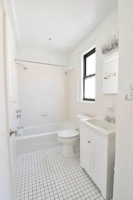Rented by (Legacy) NY Quality Living Uptown | media 12