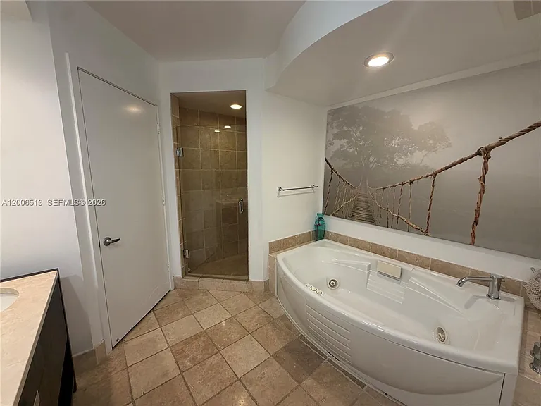 18201 Collins Ave #5105 — Photo 19