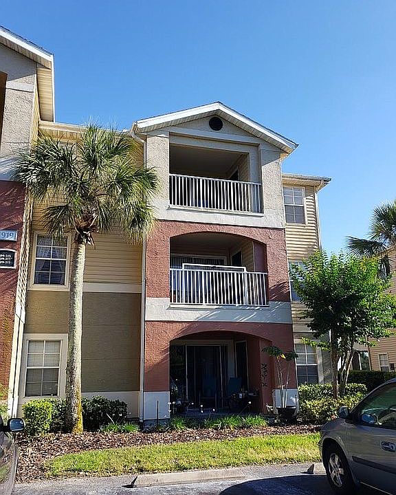 1st image of 1919 Summer Club Dr APT 313