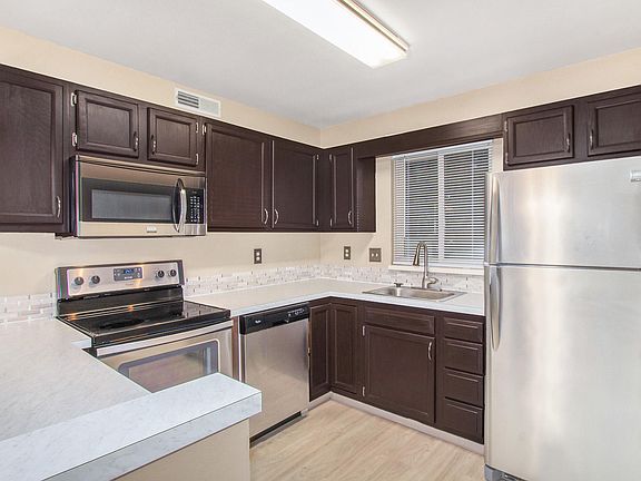 2nd image of 3350 Devonwood Hills NE APT D