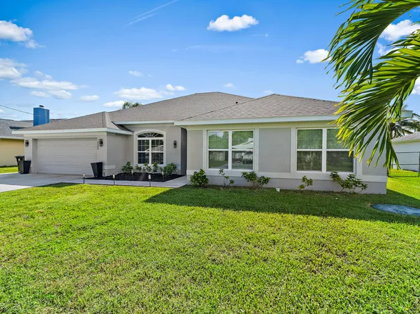 1925 SE Mantua Street, Port St Lucie, FL 34952