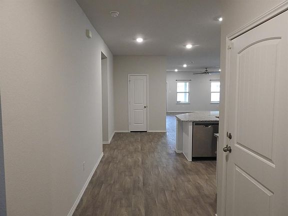 2nd image of 106 Barton Creek Dr