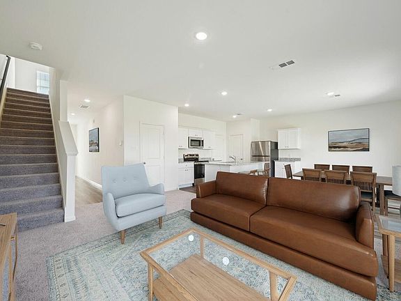 5th image of 7907 Elowen Grove Dr