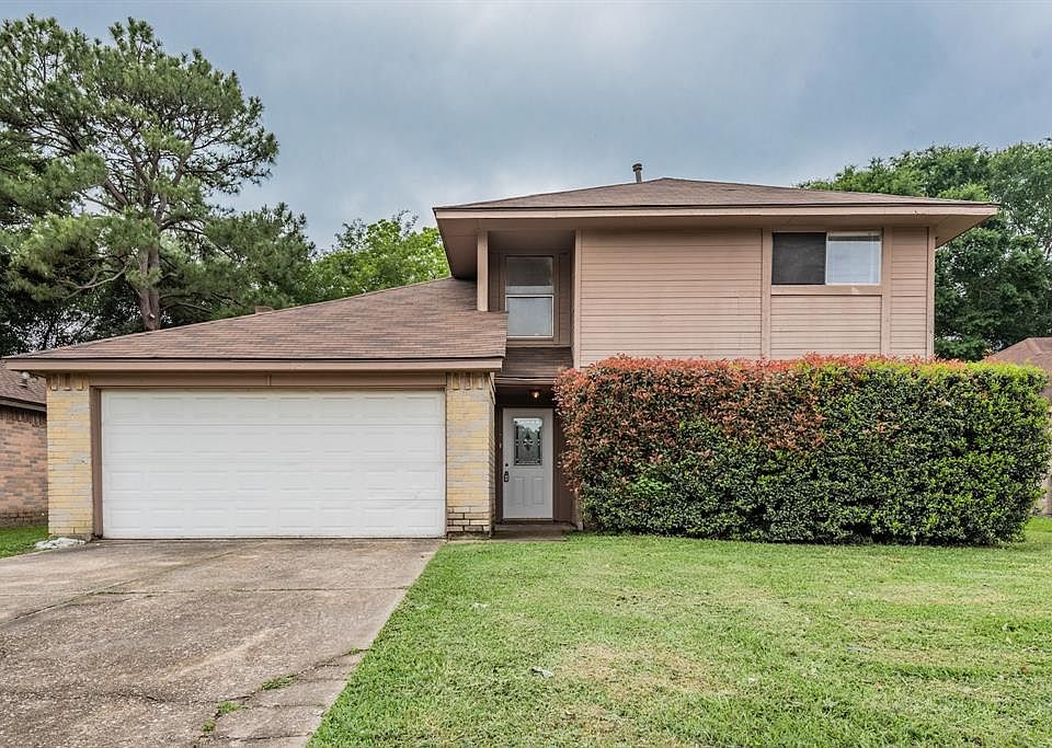 1st image of 16907 Swanmore Dr