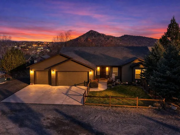 2662 NE Meadowcrest Dr, Prineville, OR 97754