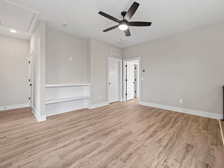 215 Summer Breeze Dr — Photo 23