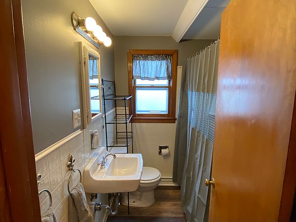 4th image of 286 Orchard Dr #1