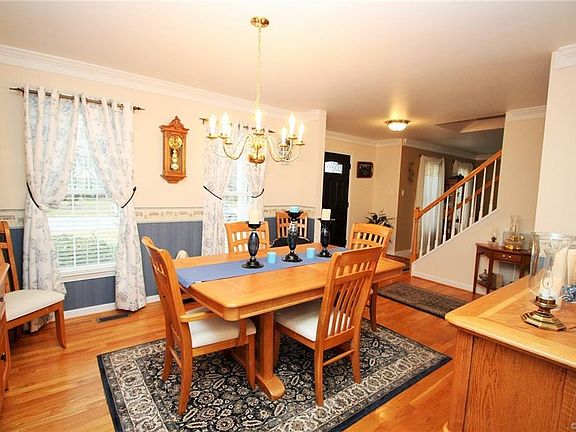 4th image of 9408 Windsor Shade Dr