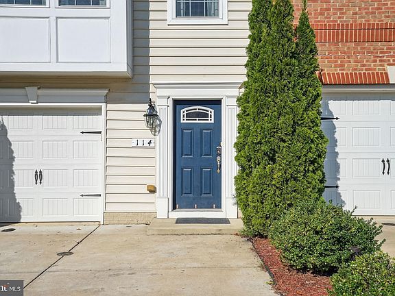 3rd image of 114 Hidden Brook Dr