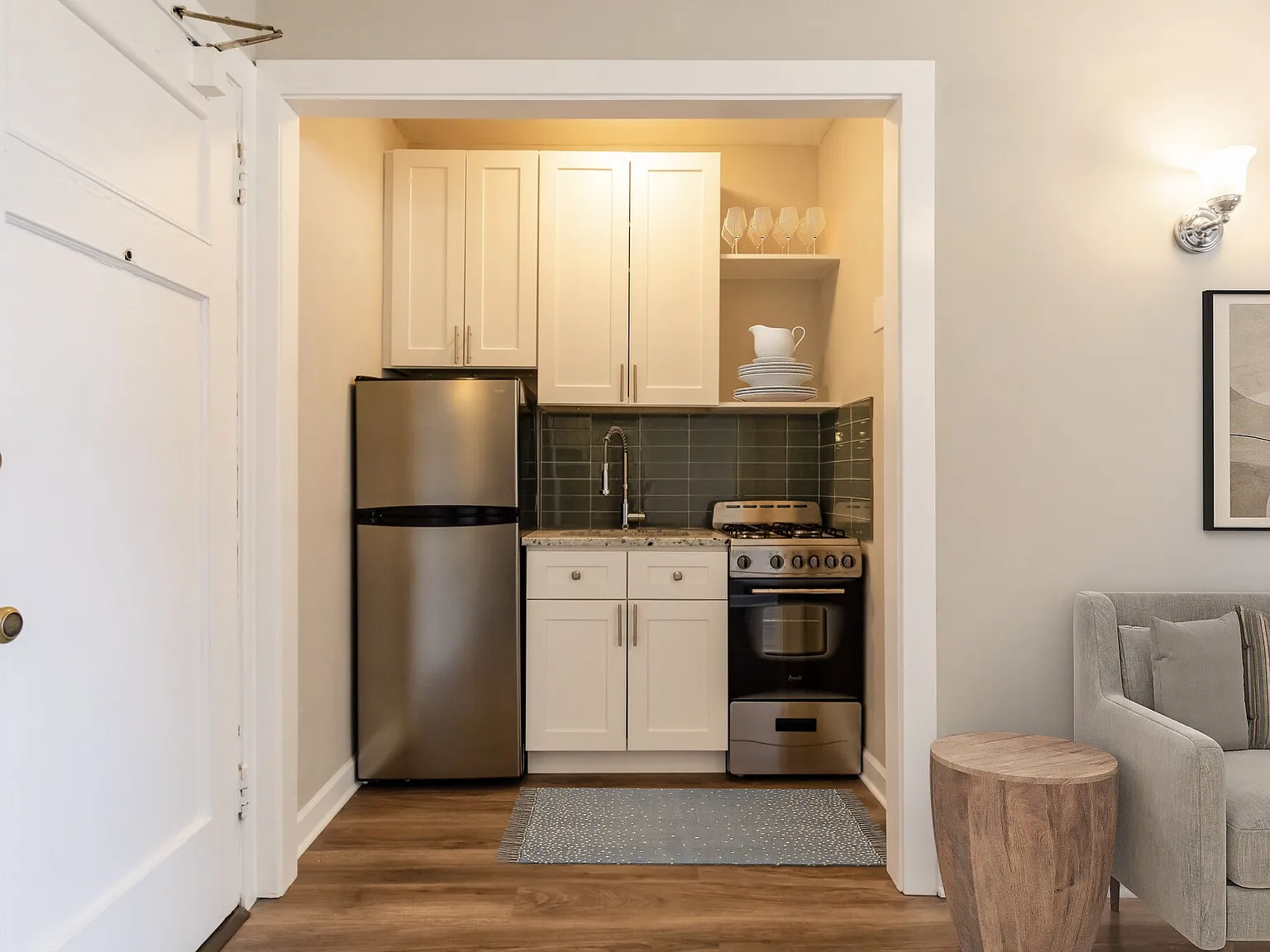 3616 N. Pine Grove Ave. — Photo 4