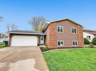 315 Fulton St, Seymour, WI 54165