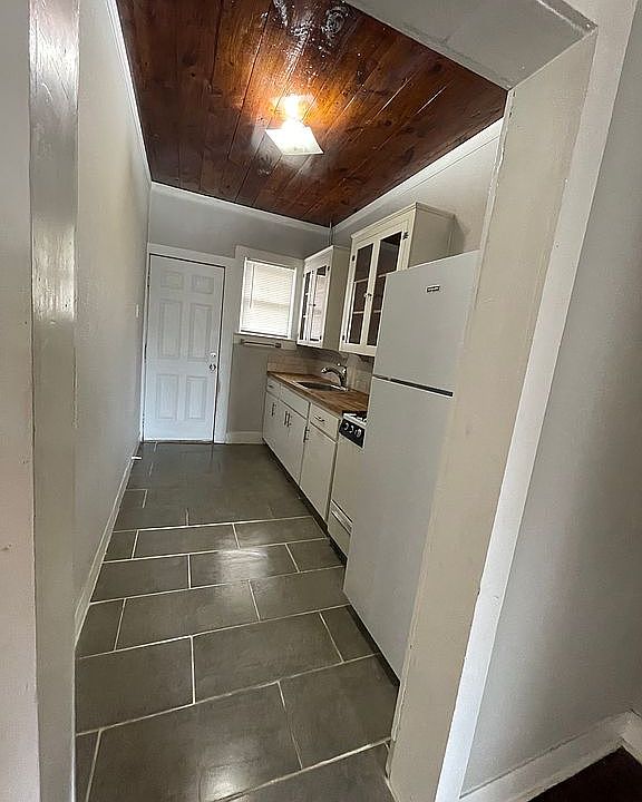 1st image of 1424 North Ctr