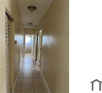 4th image of 1531 NW 6th Ave