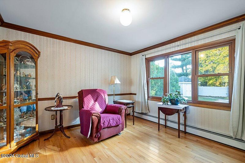 5th image of 338 Dolan Drive