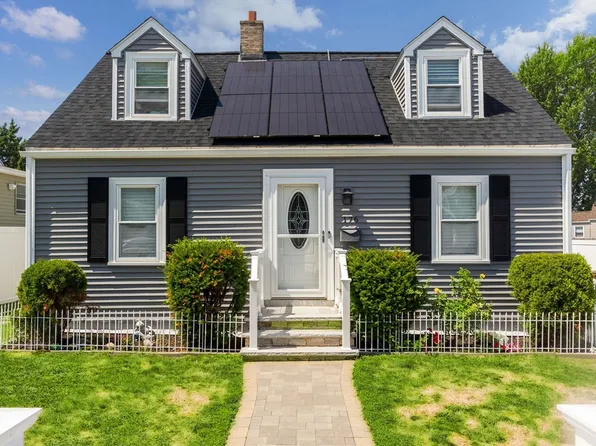176 Gore Rd, Revere, MA 02151