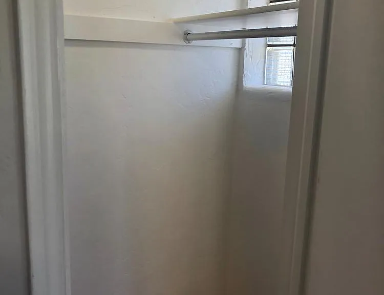 1284 S Harrison St — Photo 18