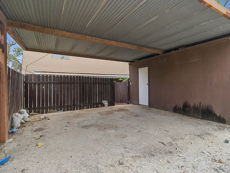4813 Fred May St — Photo 31