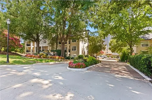 3655 Habersham Rd NE Photo 1