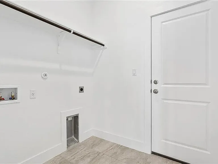 135 Horseshoe Cv — Photo 25