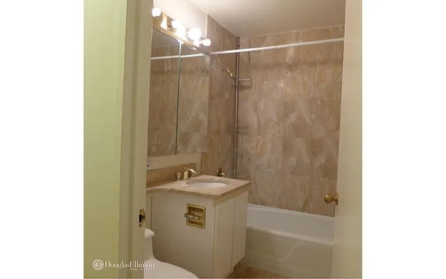 Rented by Douglas Elliman | media 38