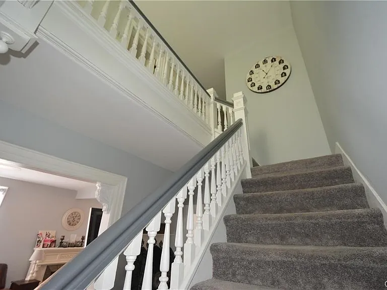 41 N Main St — Photo 18