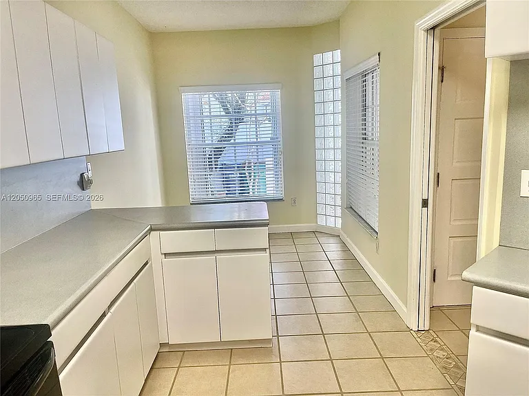 6853 SW 89th Ter — Photo 10