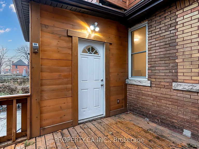 136 Ontario Ave #1 — Photo 24