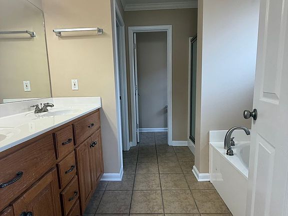 4th image of 41 Cedarbrook Pl