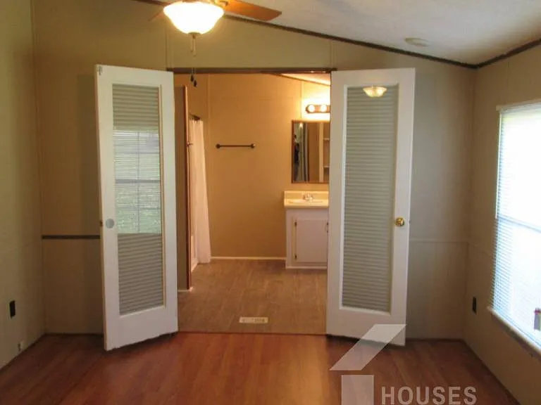 315 Old Dunham Bridge Rd — Photo 11