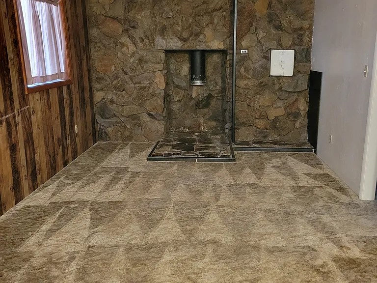 2425 Wildflower Dr — Photo 23