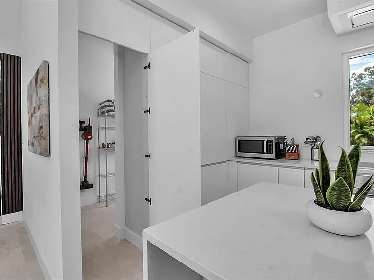 2231 Wood St — Photo 7