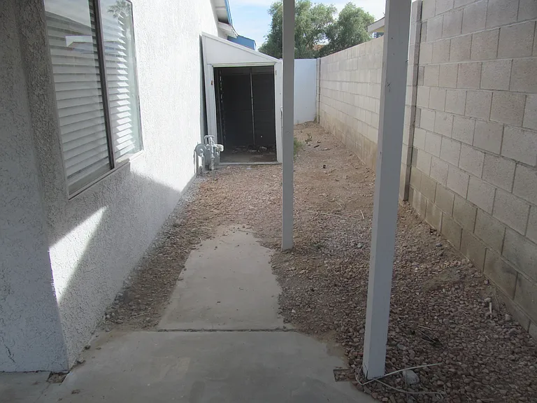 7036 Pinebrook Ct — Photo 19