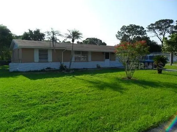 2109 Hyde Park Cir, Sarasota, FL 34239