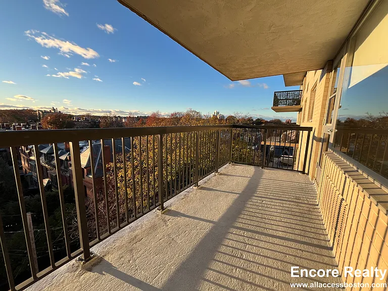 17 Monmouth Ct #M — Photo 30