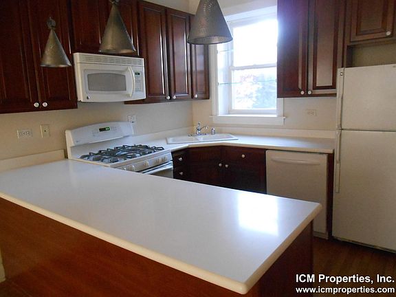 4th image of 3850 N Southport Ave #11V