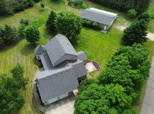 1470 Sims Rd NW, Oak Grove, MN 55011