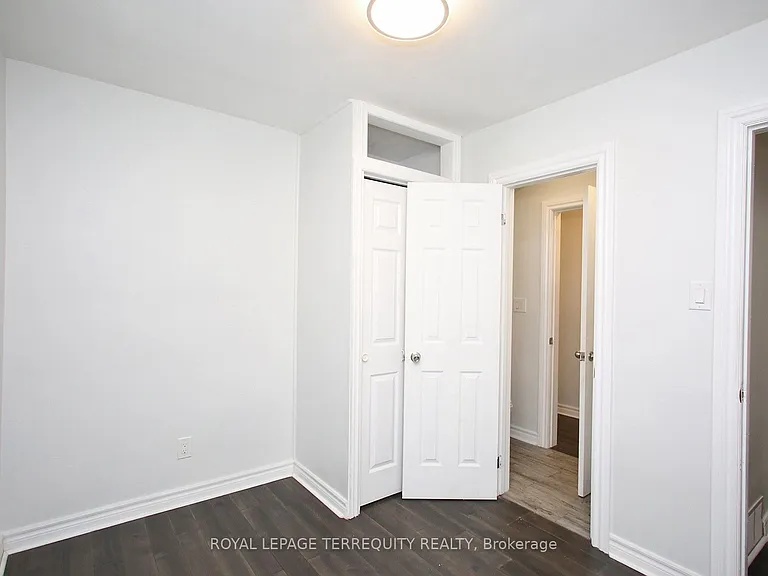 1 Barnes Cres — Photo 17
