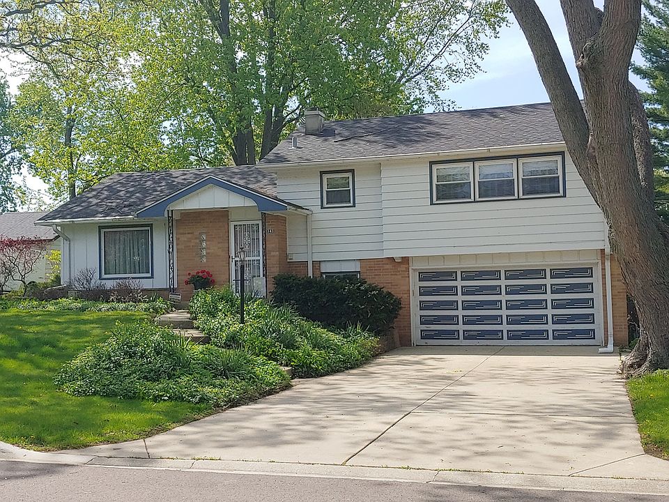 1st image of 143 Hartway Dr