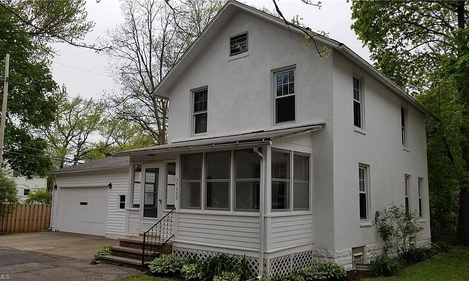 1st image of 37950 Barnes Ct
