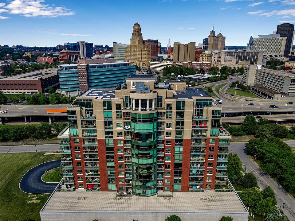 1st image of 132 Lakefront Blvd Unit 105