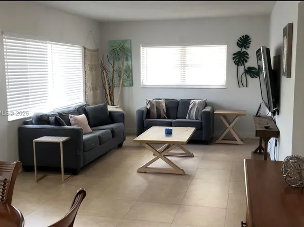 262 SE 9th Ave #A, Deerfield Beach, FL 33441