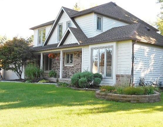 2nd image of 215 Haskins Ln S