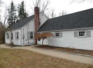 13 Bugbee Ln, Somers, CT 06071