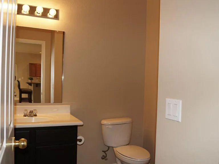 3761 W Wayne Ln — Photo 25
